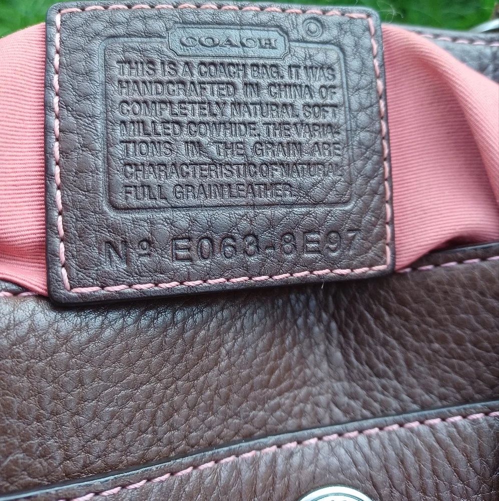 Vintage Y2k Coach Chelsea shoulder bag brown pink cowhide leather & hangtag